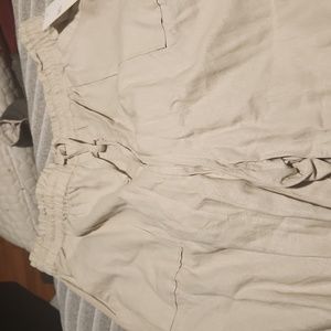 Gloria Vanderbilt capris